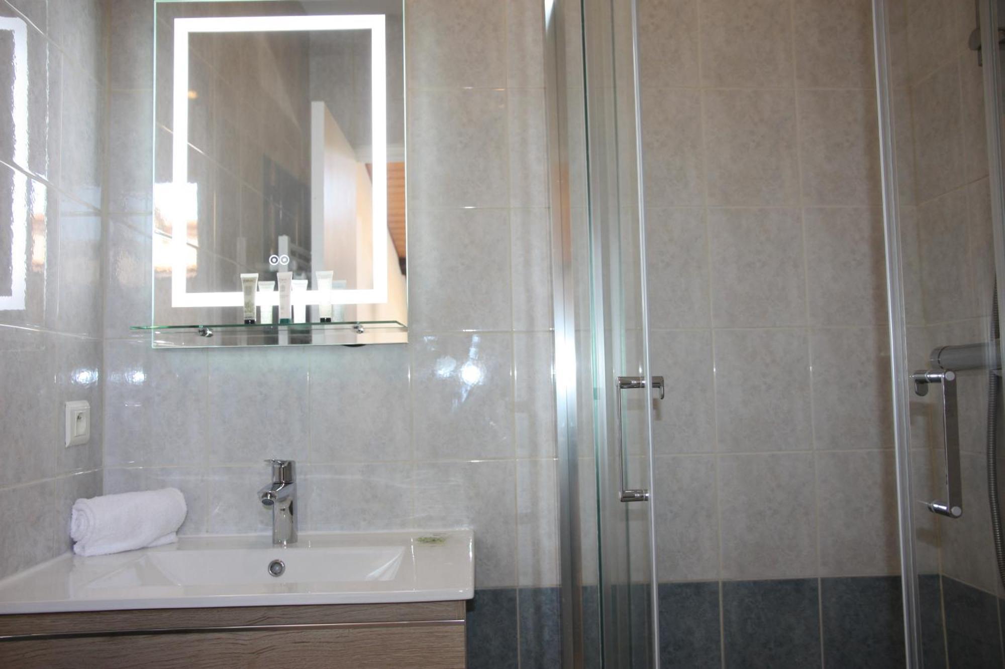 Resid'Spa Loire & Sevre - Appartement Reze Bagian luar foto